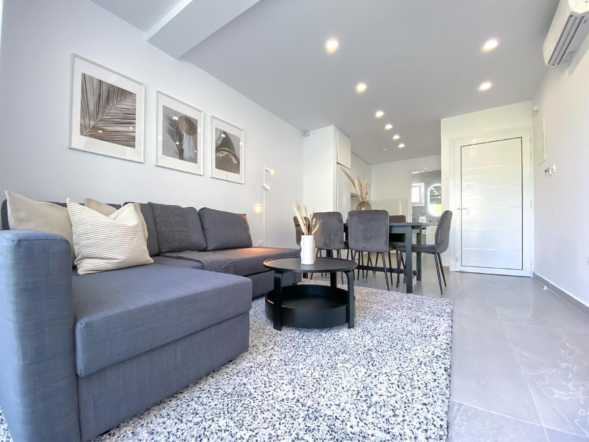 Phaedrus Living Limnaria Luxury Flat Vine 121 Apartment Paphos Luaran gambar